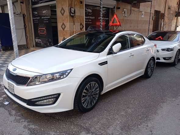 كيا K5 2011 - صورة 2