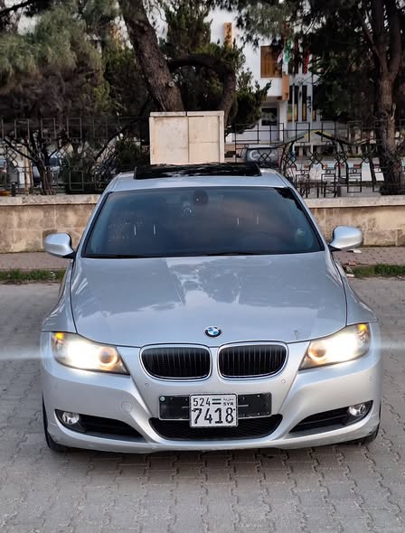 بي ام دبليو 320i 2011 - صورة 4