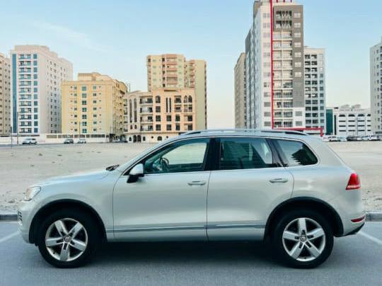 فولكس فاجن طوارق 2012 - صورة 1