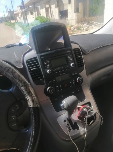 كيا كرنفال 2011 - صورة 3