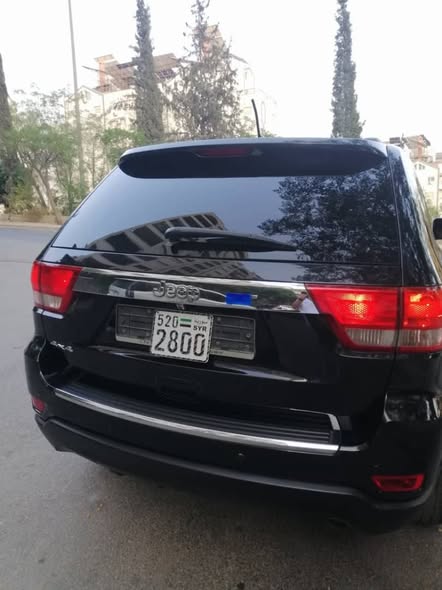 جيب شيروكي 2012 - صورة 2