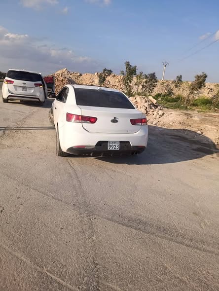 كيا سيراتو 2011 - صورة 5