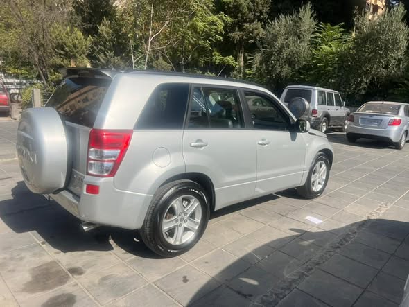 سوزوكي غراند فيتارا 2006 - صورة 3