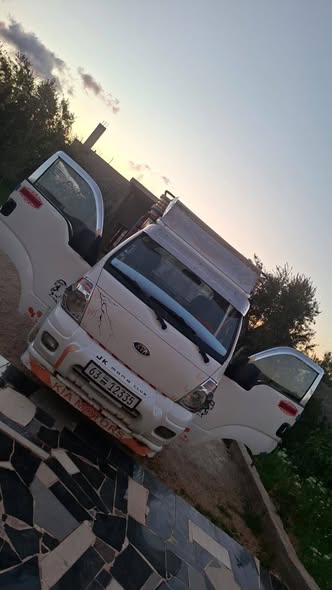 كيا بونغو 2008 - صورة 3