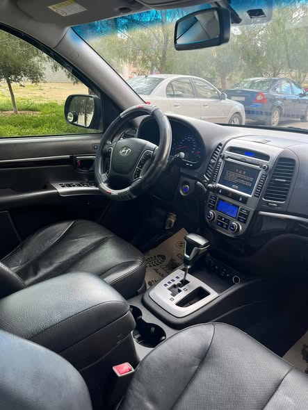 هيونداي سانتافي 2012 - صورة 4