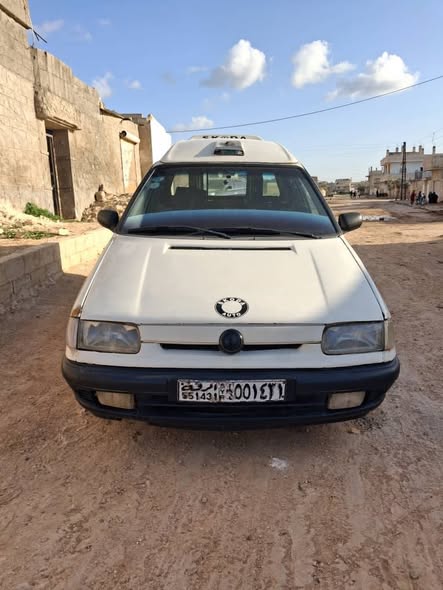 سكودا بيك أب 1998 - صورة 3