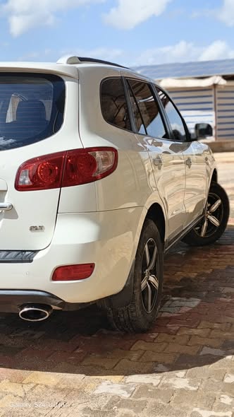 هيونداي سانتافي 2009 - صورة 2