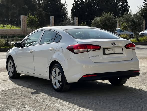 كيا سيراتو 2018 - صورة 4