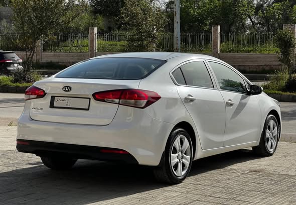 كيا سيراتو 2018 - صورة 5