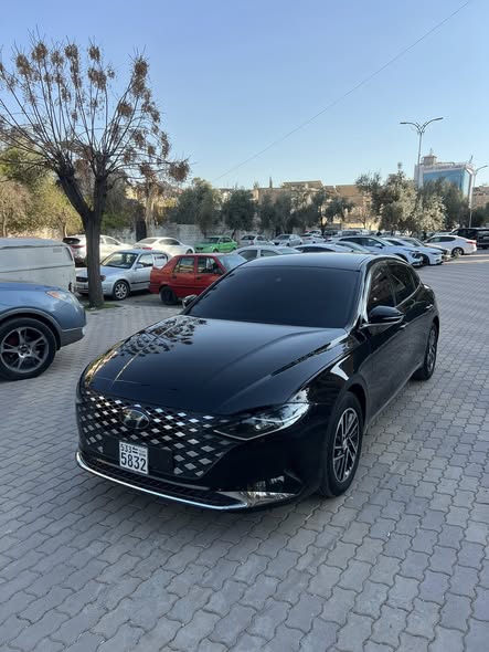 هيونداي أزيرا 2022 - صورة 5