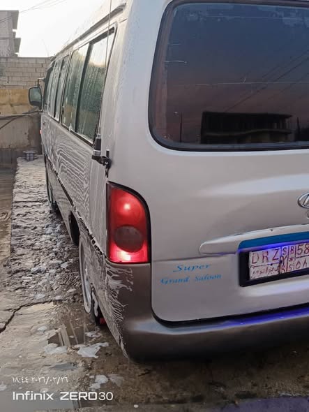 هيونداي اتش 1 1999 - صورة 2