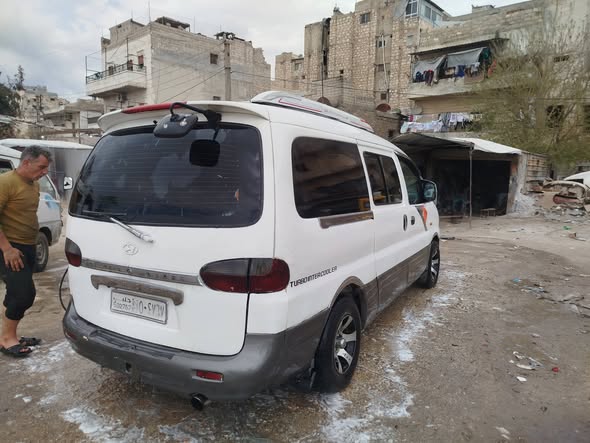 هيونداي ستاركس 1999 - صورة 2