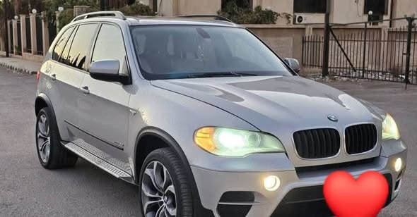 بي ام دبليو اكس 5 2011 - صورة 1