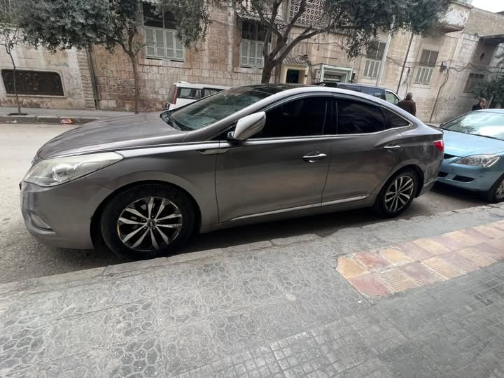 هيونداي ازيرا 2012