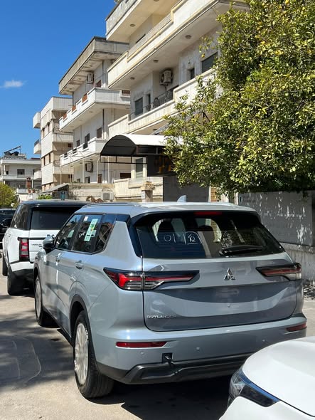 ميتسوبيشي أوتلاندر 2026 - صورة 4