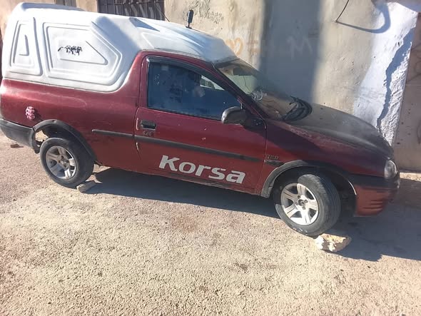 شفروليه كورسا 1998 - صورة 1