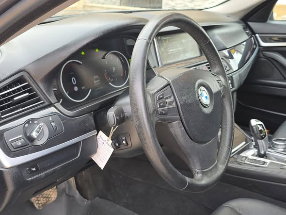 بي ام دبليو 520 2015 - صورة 4