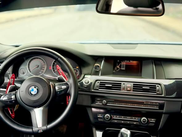 بي إم دبليو 520 2015 - صورة 4