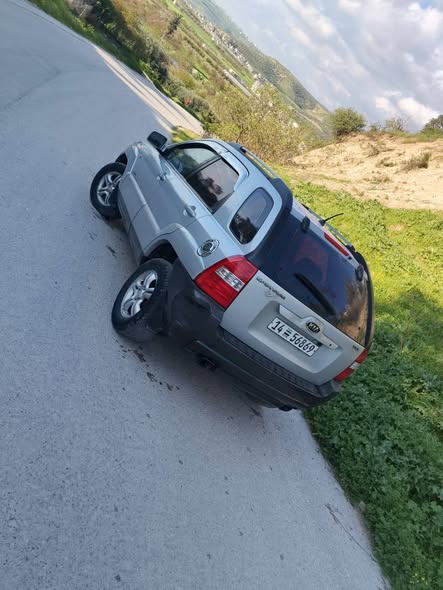 كيا سبورتاج 2006 - صورة 4