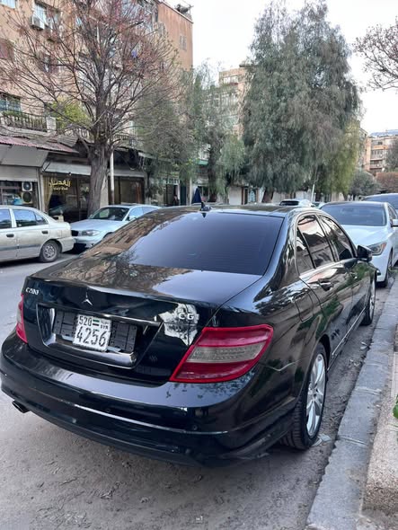 مرسيدس C200 2011 - صورة 3