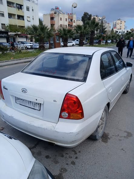 هيونداي اكسنت 2004 - صورة 4