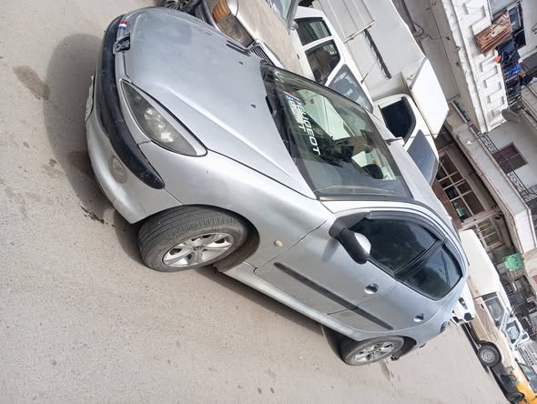 بيجو 206 2004 - صورة 2