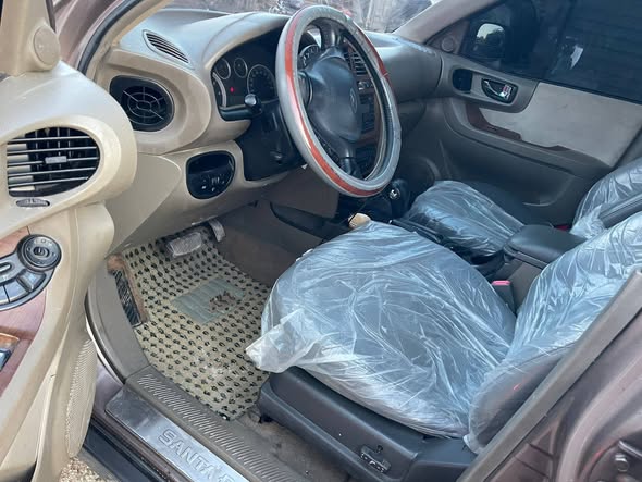 هيونداي سنتافي 2005 - صورة 3