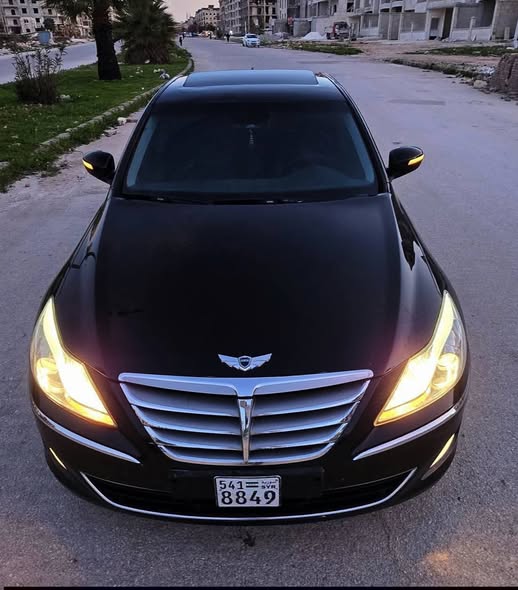 هونداي جينيسيس 2013 - صورة 2