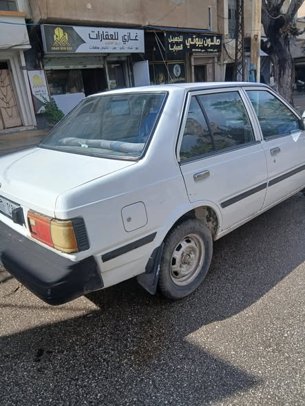 نيسان صني 1983 - صورة 4