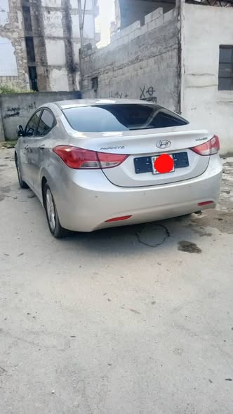 هيونداي النترا 2012 - صورة 1