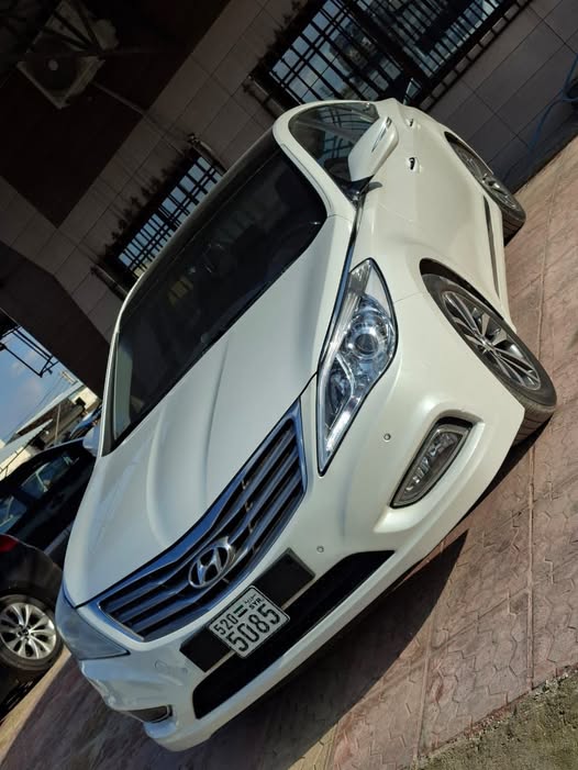 هيونداي ازيرا 2011