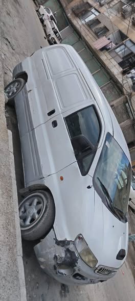 هيونداي ستاريكس 1998 - صورة 4