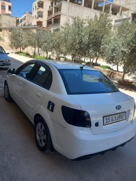كيا ريو 2011 - صورة 1