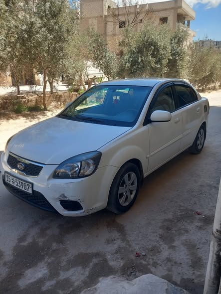 كيا ريو 2011 - صورة 4