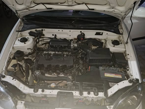 هيونداي أكسنت 2004 - صورة 4