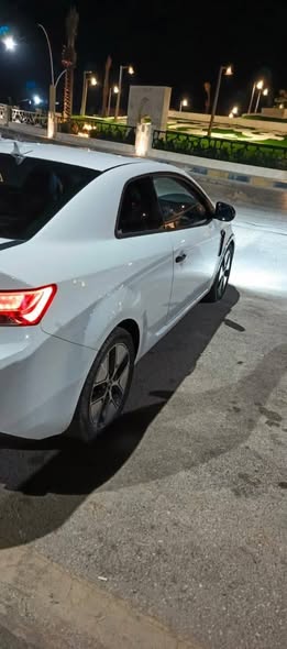 كيا فورتي 2012 - صورة 2