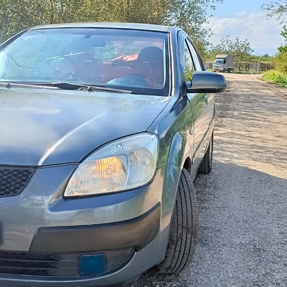 كيا ريو 2005 - صورة 2