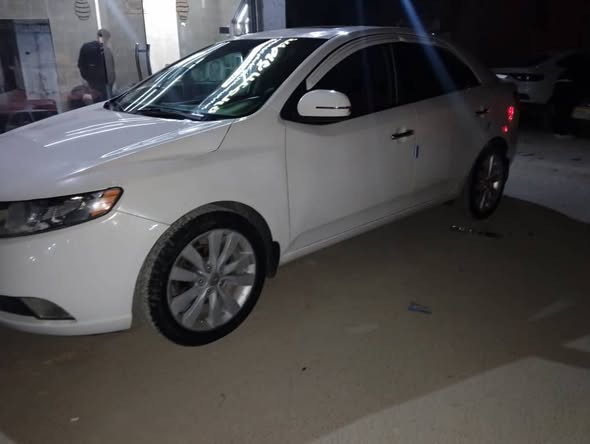 كيا سيراتو 2011 - صورة 3