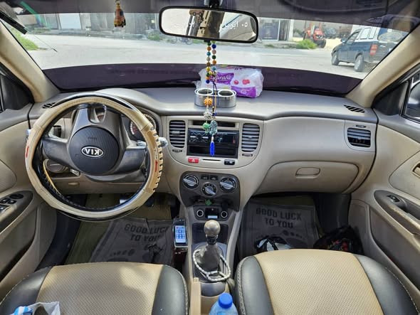 كيا ريو 2010 - صورة 2