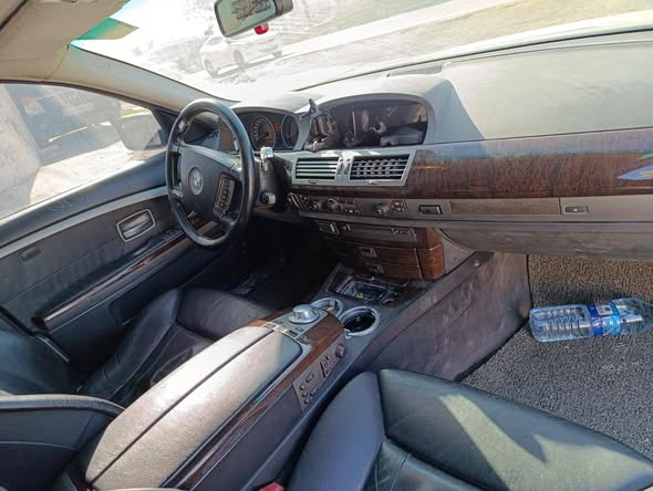 بي ام دبليو 740 2007 - صورة 4