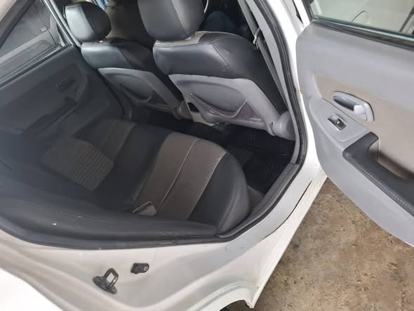 هيونداي النترا 2004 - صورة 4