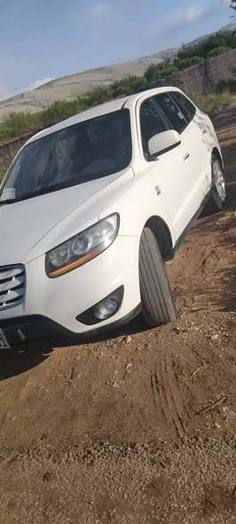 هيونداي سنتافي 2010 - صورة 2