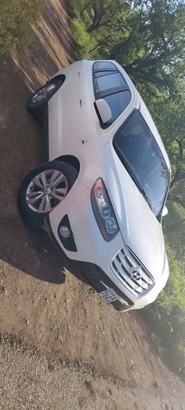 هيونداي سنتافي 2010 - صورة 3