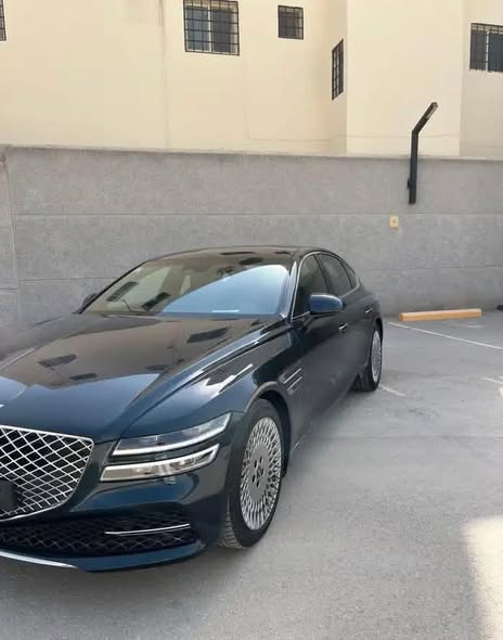 جنسس G80 2022 - صورة 3