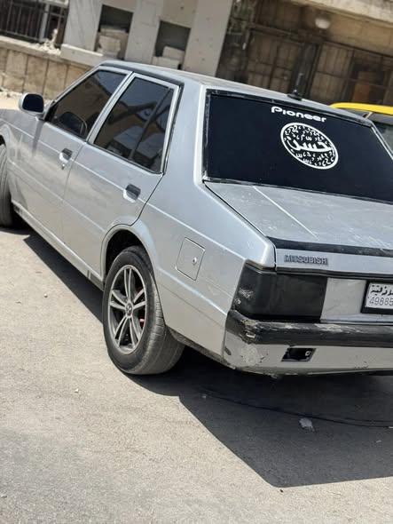 ميتسوبيشي لانسر 1983 - صورة 2