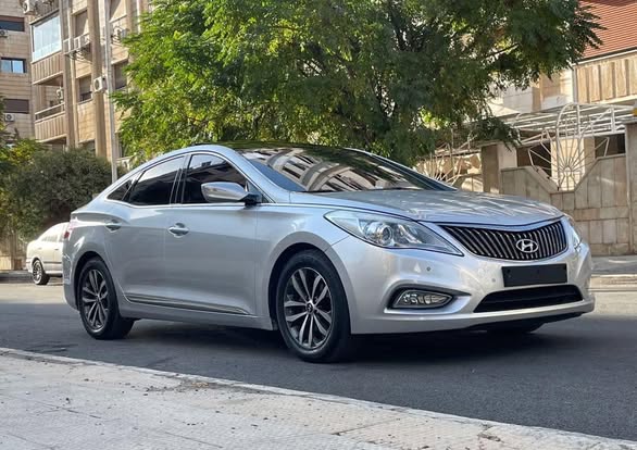 هيونداي أزيرا 2012 - صورة 3