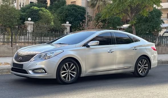 هيونداي أزيرا 2012 - صورة 5