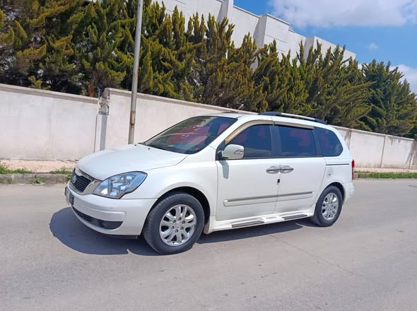 كيا كرنفال 2013 - صورة 5