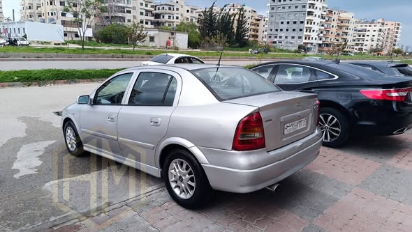 أوبل أسترا 2002 - صورة 4