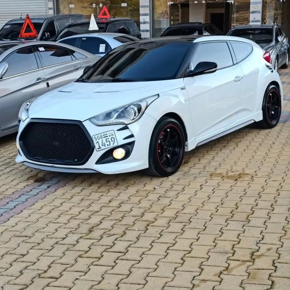 هيونداي Veloster 2013 - صورة 2